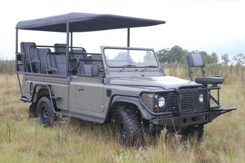 Land Rover представил электрический коцепт-кар Defender Safari